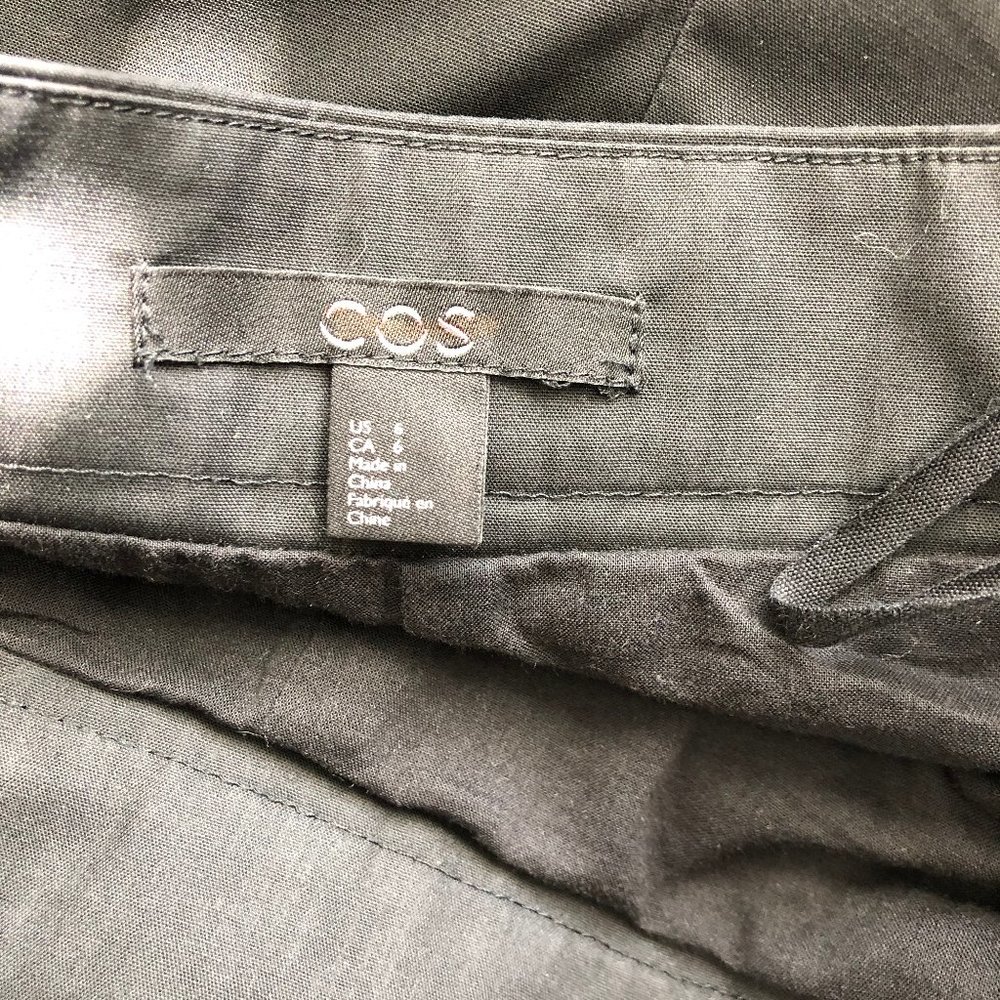 COS Pleated Wide Leg Cropped Culottes - Picture 6 of 8